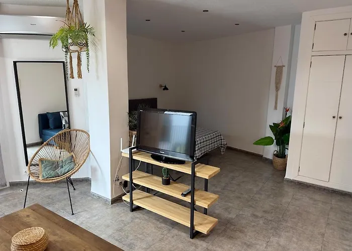 Buen Pastor Studio- Old Town * Cordova